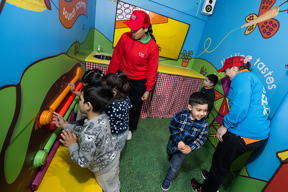 Ella Kitchen Eat Play Love Edit 03 1000